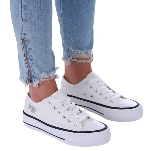 Białe wiązane trampki damskie na platformie /G8-3 17366 G188/ ze sklepu Pantofelek24.pl w kategorii Trampki damskie - zdjęcie 179054532