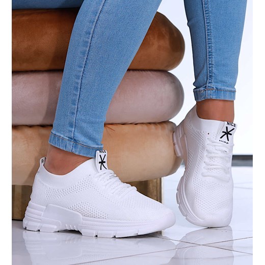 Białe wsuwane buty sportowe /E6-3 16114 G280/ ze sklepu Pantofelek24.pl w kategorii Buty sportowe damskie - zdjęcie 179056011