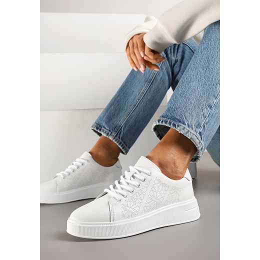 Białe Skórzane Sneakersy w Stylu Tenisówek Zdobione Perforacją Korelevia ze sklepu renee.pl w kategorii Buty sportowe damskie - zdjęcie 179080683