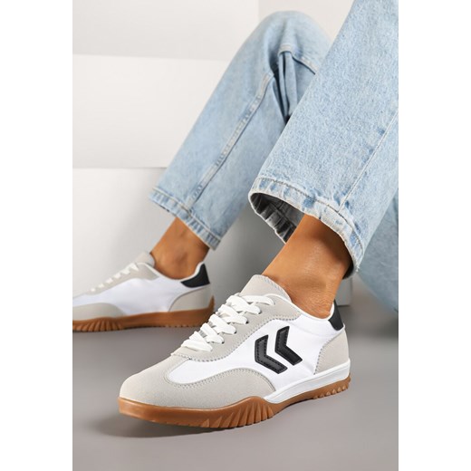 Biało-Czarne Sneakersy w Stylu Klasycznych Tenisówek z Ozdobnymi Przeszyciami Mepnia ze sklepu born2be.pl w kategorii Buty sportowe damskie - zdjęcie 179081344