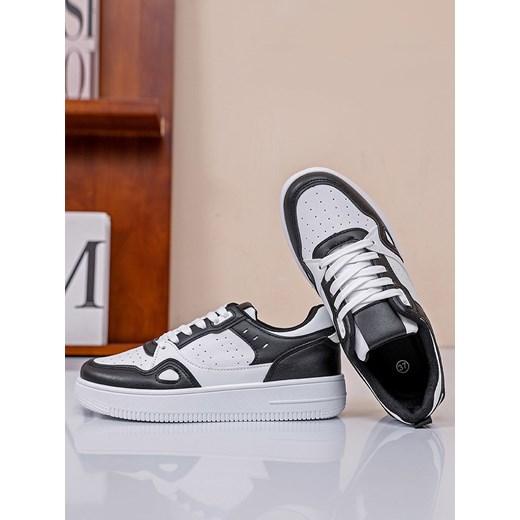 Sixth Sens Sneakersy w kolorze biało-czarnym Sixth Sens 39 okazyjna cena Limango Polska