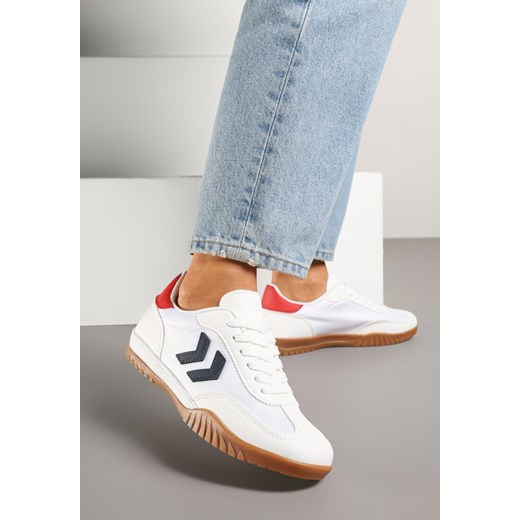Biało-Czerwone Sneakersy w Stylu Klasycznych Tenisówek z Ozdobnymi Przeszyciami Mepnia ze sklepu born2be.pl w kategorii Buty sportowe damskie - zdjęcie 179096851