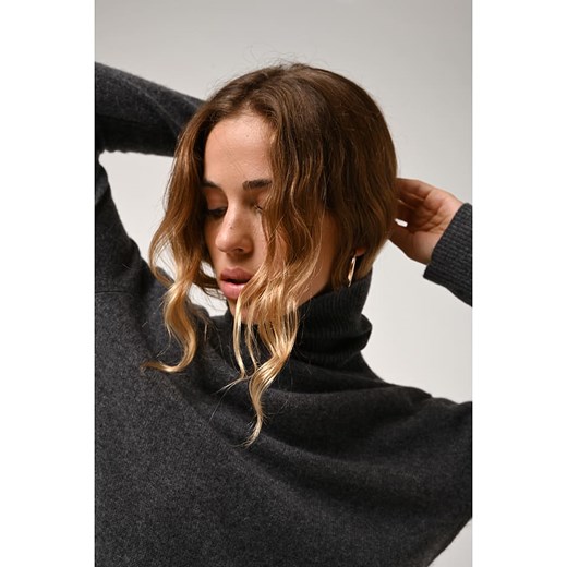 Sweter damski AUTHENTIC CASHMERE z golfem 