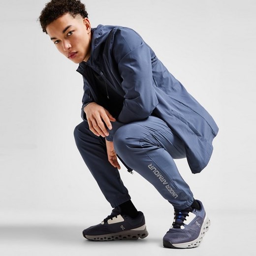 UNDER ARMOUR SPODNIE LOCKUP WVN MIX PT D.PR ze sklepu JD Sports  w kategorii Spodnie męskie - zdjęcie 179153624