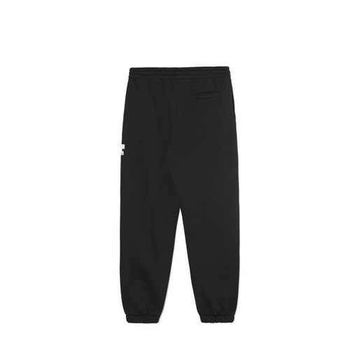 Cropp - Czarne dresowe joggery z aplikacją - czarny Cropp XXL Cropp