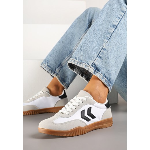 Białe Sneakersy w Stylu Klasycznych Tenisówek z Ozdobnymi Przeszyciami Napilia ze sklepu born2be.pl w kategorii Buty sportowe damskie - zdjęcie 179159093