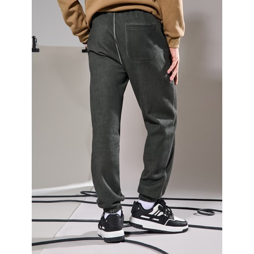 Sinsay - Spodnie comfort fit - khaki Sinsay XL Sinsay