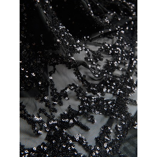 Sukienka Reserved z okrągłym dekoltem maxi w cekiny na ramiączkach