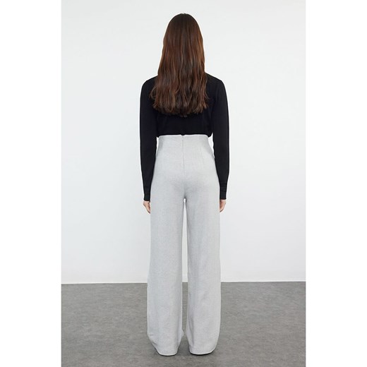 trendyol Spodnie w kolorze jasnoszarym Trendyol 40 okazja Limango Polska