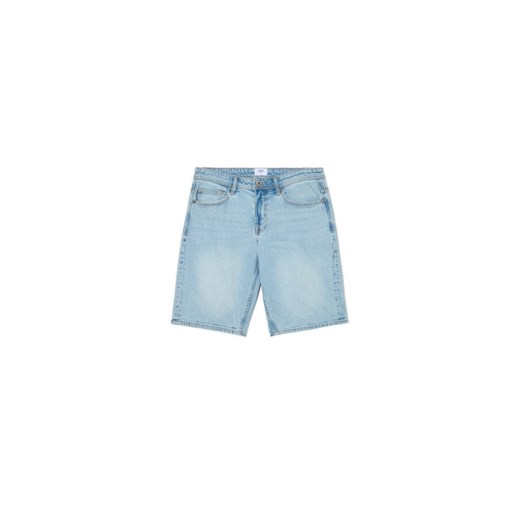 Cropp - Jeansowe szorty regular z efektem sprania - niebieski ze sklepu Cropp w kategorii Spodenki męskie - zdjęcie 179179971