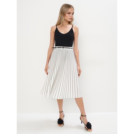 Spódnica Mohito midi w paski