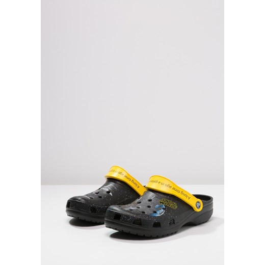 Crocs CLASSIC STAR WARS GALAXY Drewniaki i Chodaki black zalando czarny Klapki męskie na basen