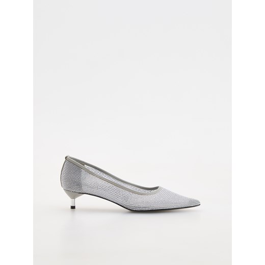 Reserved - Czółenka na obcasie kitten - jasnoszary ze sklepu Reserved w kategorii Czółenka - zdjęcie 179192712
