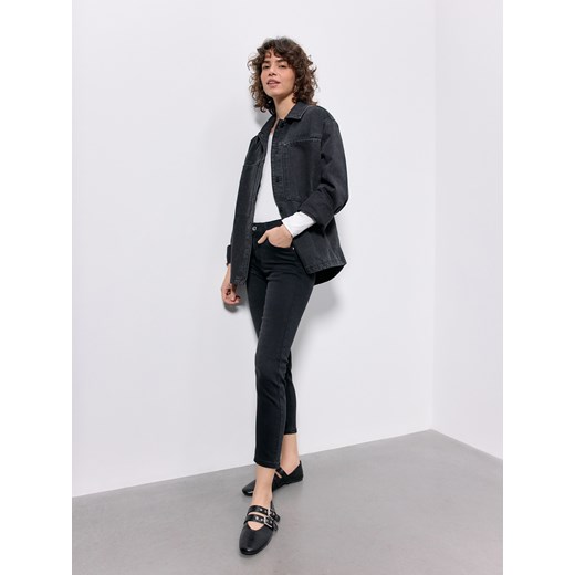 Reserved - Jeansy slim fit ze średnim stanem - czarny ze sklepu Reserved w kategorii Jeansy damskie - zdjęcie 179230420