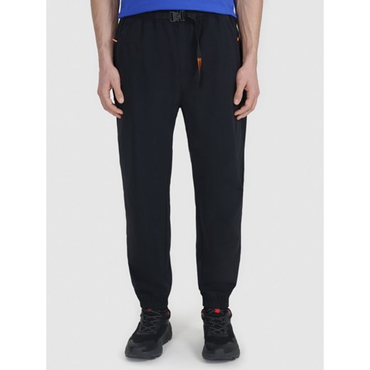 Męskie spodnie casual 4F 4FWSS25TTROM1001 - beżowe ze sklepu Sportstylestory.com w kategorii Spodnie męskie - zdjęcie 179231952