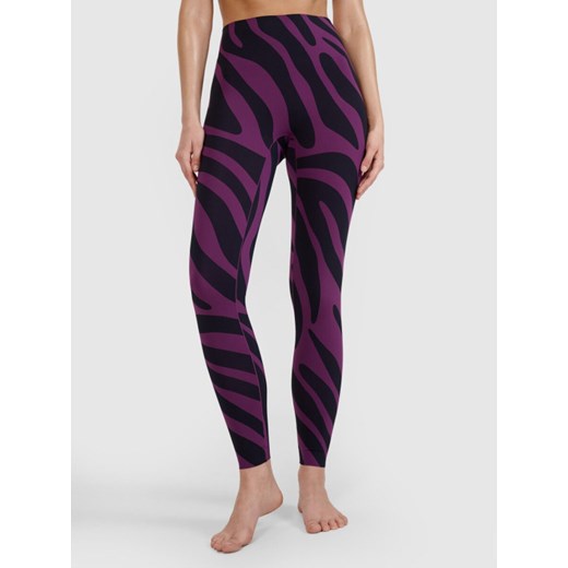 Damskie legginsy do jogi 4F 4FWSS25TFTIF325 - fioletowe ze sklepu Sportstylestory.com w kategorii Spodnie damskie - zdjęcie 179232132