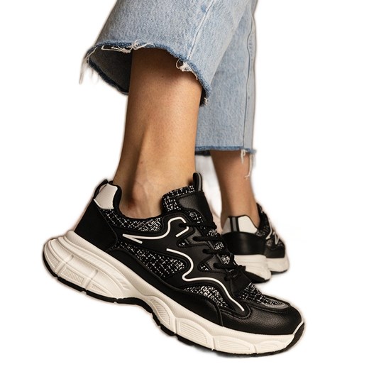 Czarne sneakersy damskie sportowe ze sklepu ButyModne.pl w kategorii Buty sportowe damskie - zdjęcie 179232311
