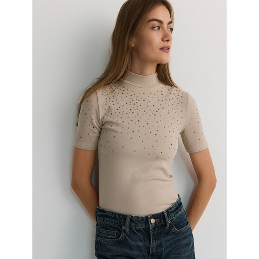 Reserved - Bluzka z ozdobnymi aplikacjami - beżowy Reserved M okazja Reserved