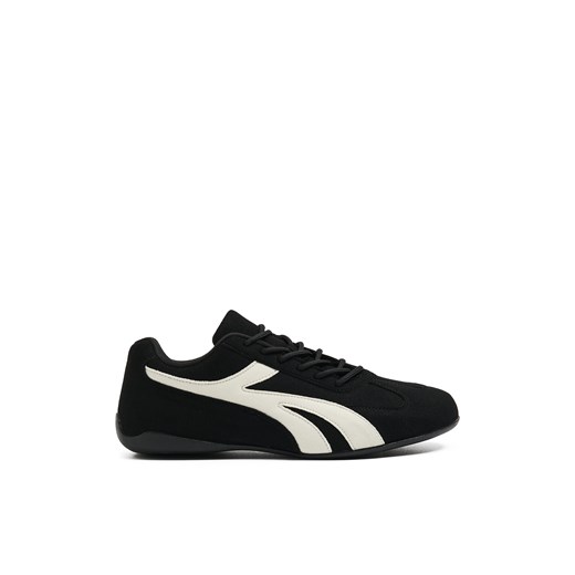 Cropp - Czarne sneakersy z imitacji zamszu - czarny ze sklepu Cropp w kategorii Trampki damskie - zdjęcie 179240911