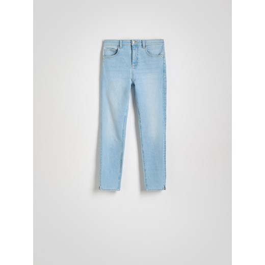 Reserved - Jeansy slim push up - niebieski ze sklepu Reserved w kategorii Jeansy damskie - zdjęcie 179242613