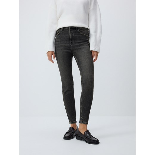 Reserved - Jeansy high waist - beżowy Reserved 44 okazyjna cena Reserved
