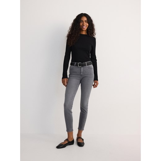 Reserved - Jeansy slim push up - jasnoszary ze sklepu Reserved w kategorii Jeansy damskie - zdjęcie 179242880
