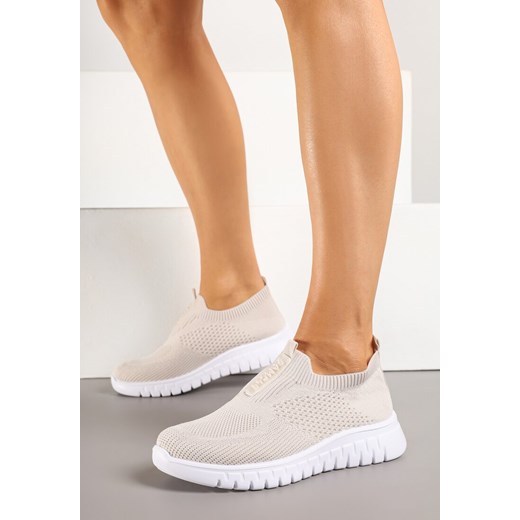 Beżowe Buty Sportowe z Elastyczną Cholewką Clezenne ze sklepu born2be.pl w kategorii Buty sportowe damskie - zdjęcie 179243701