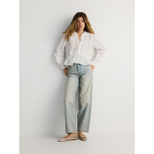 Reserved - Jeansy balloon z efektem sprania - niebieski Reserved 42 wyprzedaż Reserved
