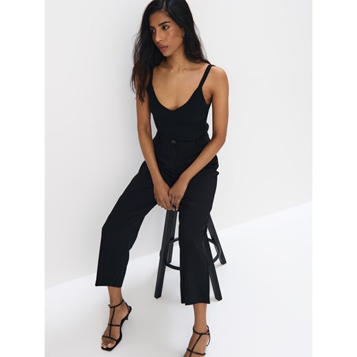 Mohito - Czarne spodnie z wiskozą - czarny Mohito 42 Mohito