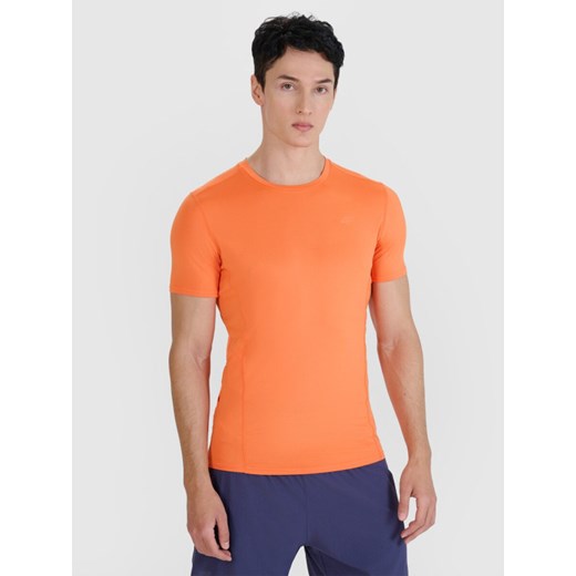 Męska koszulka do biegania 4F 4FWSS25TFTSM1263 - pomarańczowa ze sklepu Sportstylestory.com w kategorii T-shirty męskie - zdjęcie 179273560