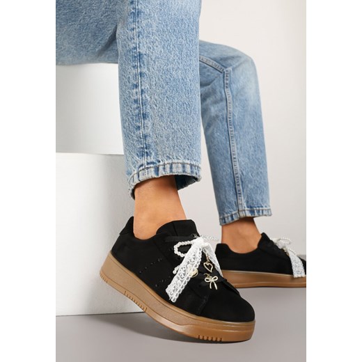 Czarne Sneakersy na Niskiej Platformie z Aplikacjami i Kokardkami Divienne ze sklepu renee.pl w kategorii Buty sportowe damskie - zdjęcie 179275540