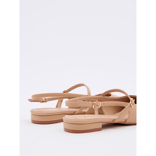 Balerinki Mohito beżowe casual na płaskiej podeszwie 