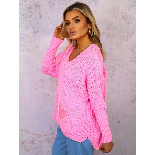 SWETER Z SERDUSZKAMI OVERSIZE- RÓŻOWY ze sklepu olika.com.pl w kategorii Swetry damskie - zdjęcie 179288051
