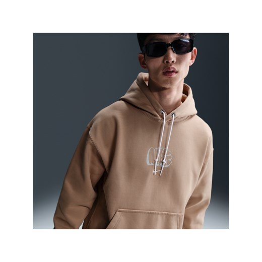 Męska dzianinowa bluza z kapturem Nike Solo Swoosh - Brązowy ze sklepu Nike poland w kategorii Bluzy męskie - zdjęcie 179308412