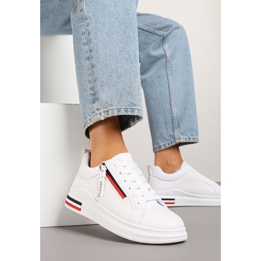 Białe Sneakersy Ozdobione Paskami Suwakiem i Napisami Toslira ze sklepu born2be.pl w kategorii Buty sportowe damskie - zdjęcie 179317142