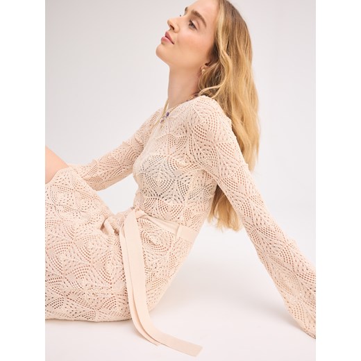 Mohito - Dzianinowa sukienka mini - beżowy Mohito S Mohito