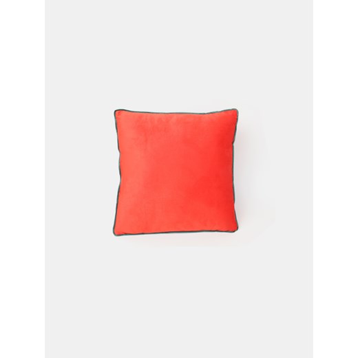 Sinsay - Welwetowa poduszka z ozdobną zieloną lamówką - czerwony Sinsay One Size Sinsay
