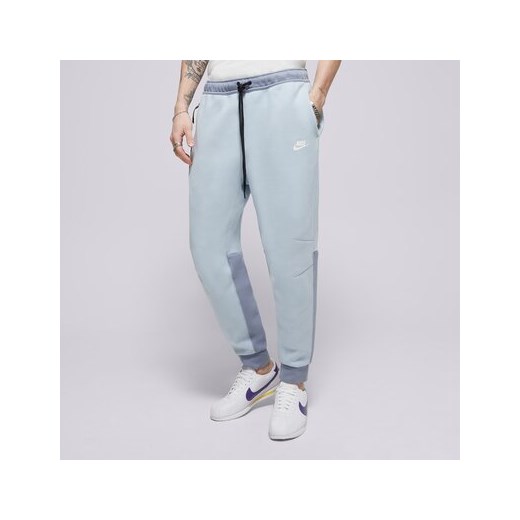 NIKE SPODNIE TECH PANT LT.ARMORY PANTS Nike XL Sizeer