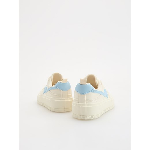 Trampki dziecięce Reserved białe wiązane 