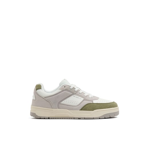 Cropp - Jasnoszare sneakersy - jasny szary ze sklepu Cropp w kategorii Buty sportowe męskie - zdjęcie 179342130