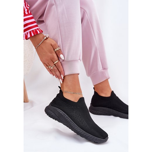 Buty sportowe damskie płaskie bez zapięcia 