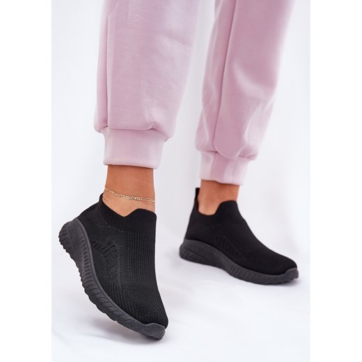 Buty sportowe damskie płaskie 