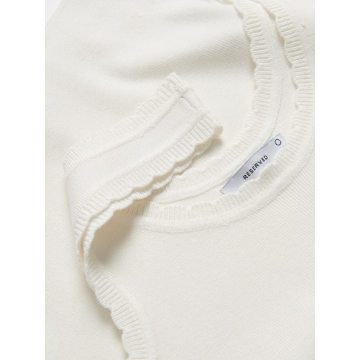 Bluzka damska biała Reserved z wiskozy z okrągłym dekoltem casual 