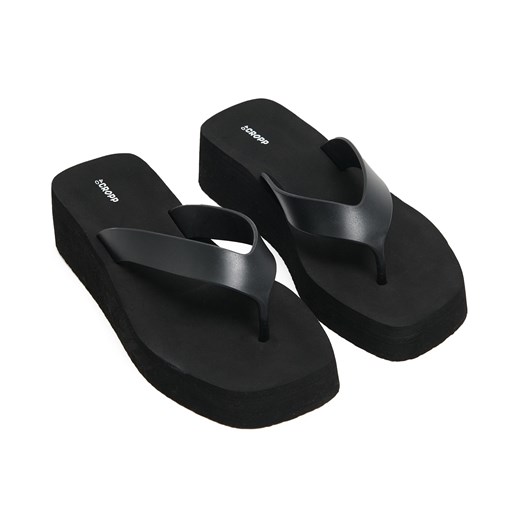 Klapki damskie Cropp bez zapięcia 