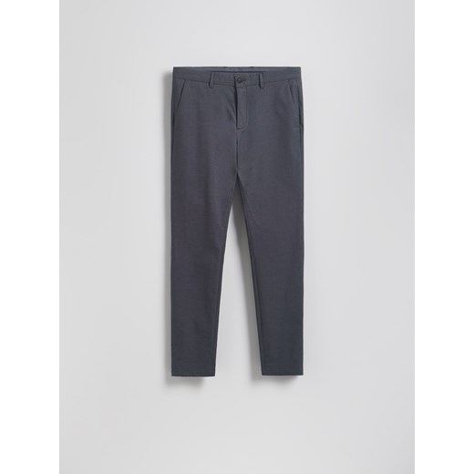 Reserved - Spodnie chino slim fit - granatowy ze sklepu Reserved w kategorii Spodnie męskie - zdjęcie 179371771
