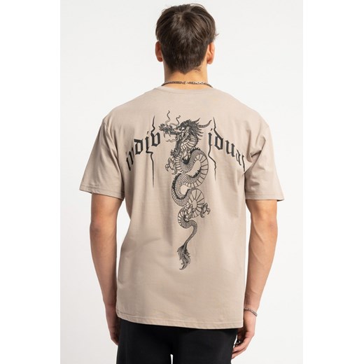 Beżowy t-shirt z autorską grafiką z tyłu, kolor - beżowy, rozmiar - 140 ze sklepu REPORTER w kategorii T-shirty chłopięce - zdjęcie 179385991