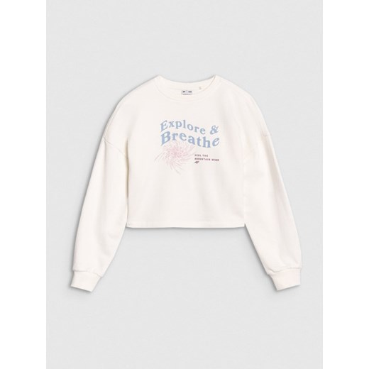 Dziewczęca bluza dresowa nierozpinana bez kaptura 4F 4FJWSS25TSWSF1483 - biała ze sklepu Sportstylestory.com w kategorii Bluzy dziewczęce - zdjęcie 179404100