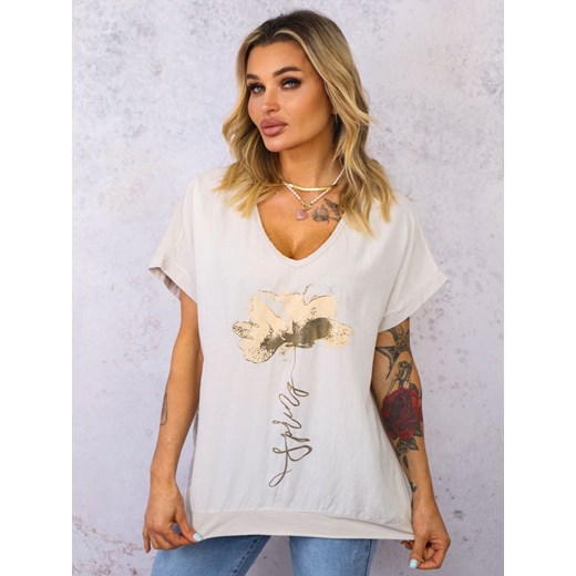 T-SHIRT ZE ZŁOTYM KWIATEM I DEKOLTEM W SZPIC- BEŻOWY ze sklepu olika.com.pl w kategorii Bluzki damskie - zdjęcie 179408123