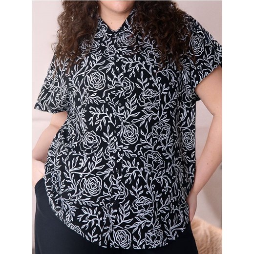 Sinsay - Wiskozowa bluzka w kwiaty PLUS SIZE - czarny ze sklepu Sinsay w kategorii Bluzki damskie - zdjęcie 179419783