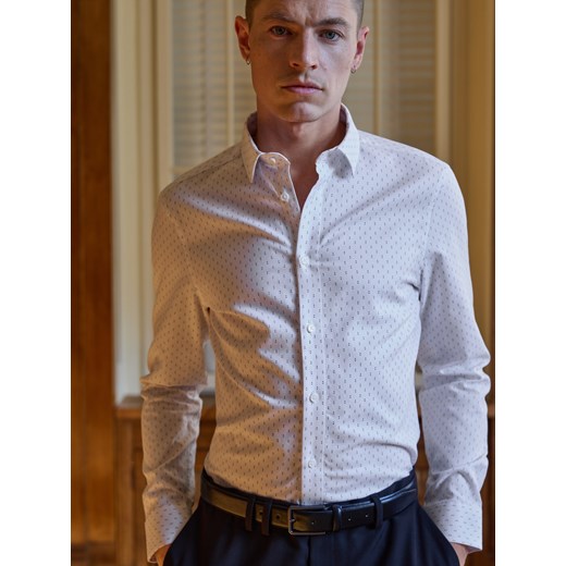 Reserved - Koszula slim fit w drobny wzór - biały ze sklepu Reserved w kategorii Koszule męskie - zdjęcie 179421730
